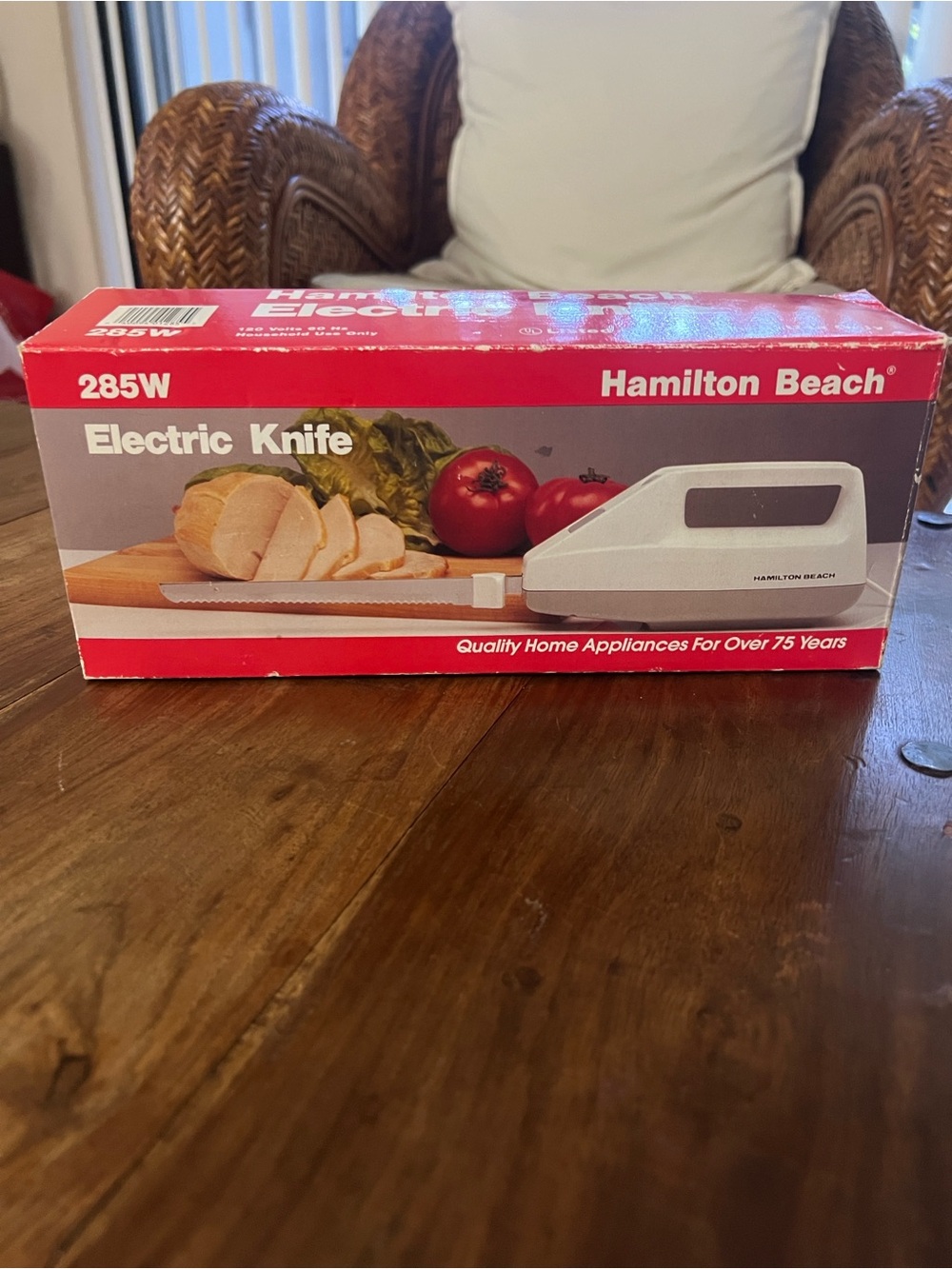 Hamilton Beach Red and White Electric Knife Box